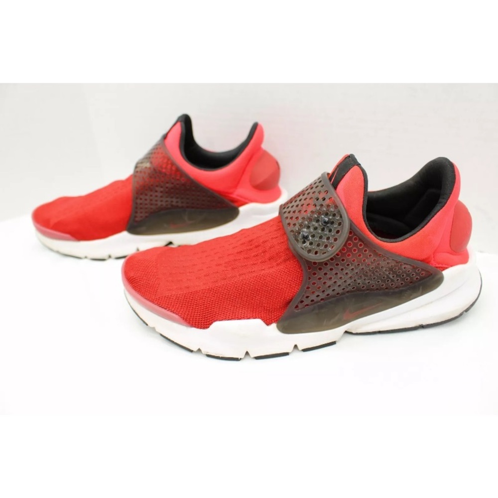 Nike sock dart size 10